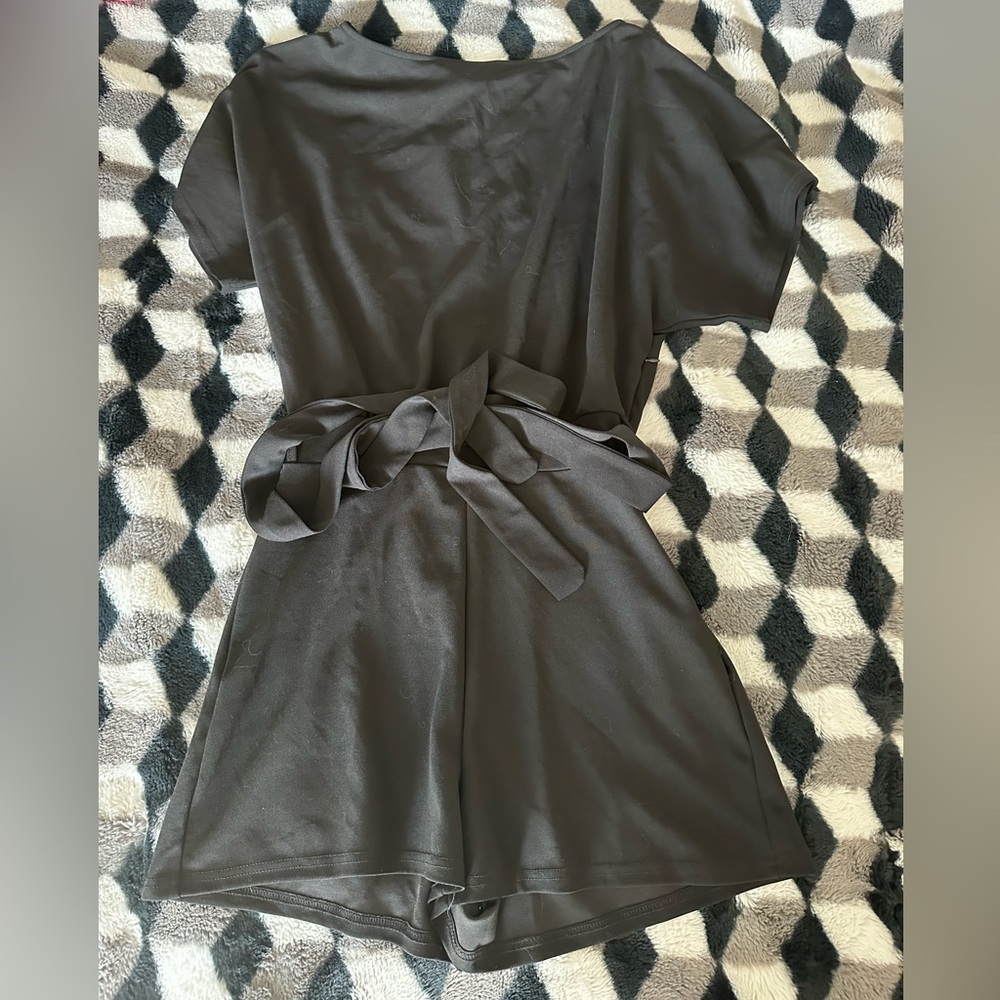 Women's Chic Black Romper with Tie Waist Bundel (2 Rompers)